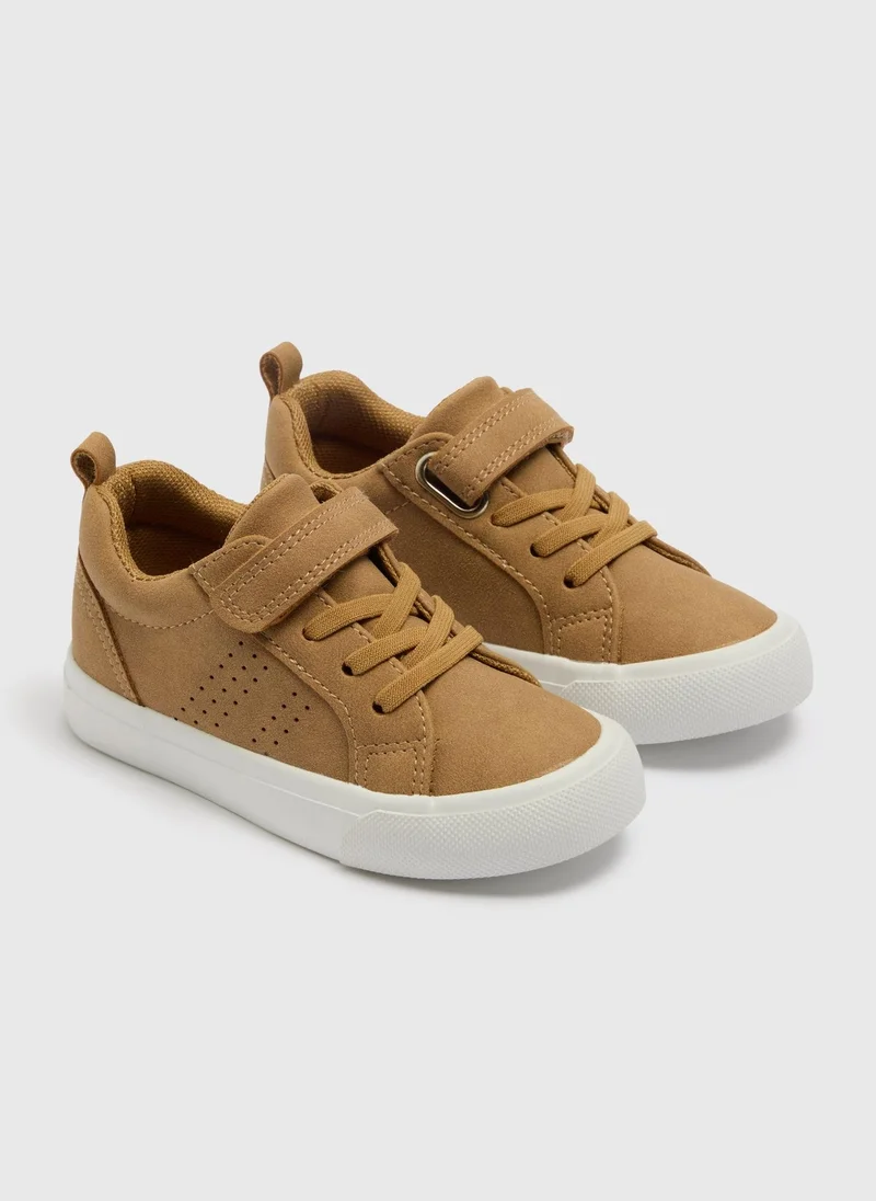 ماتلان Boys Tan Smart Trainer